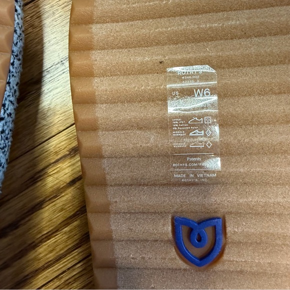 Women’s Rothy’s The Cozy Clog, size: 6 - Picture 5 of 5